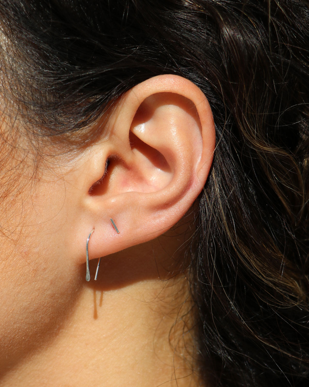 (Pair) Arc Earrings