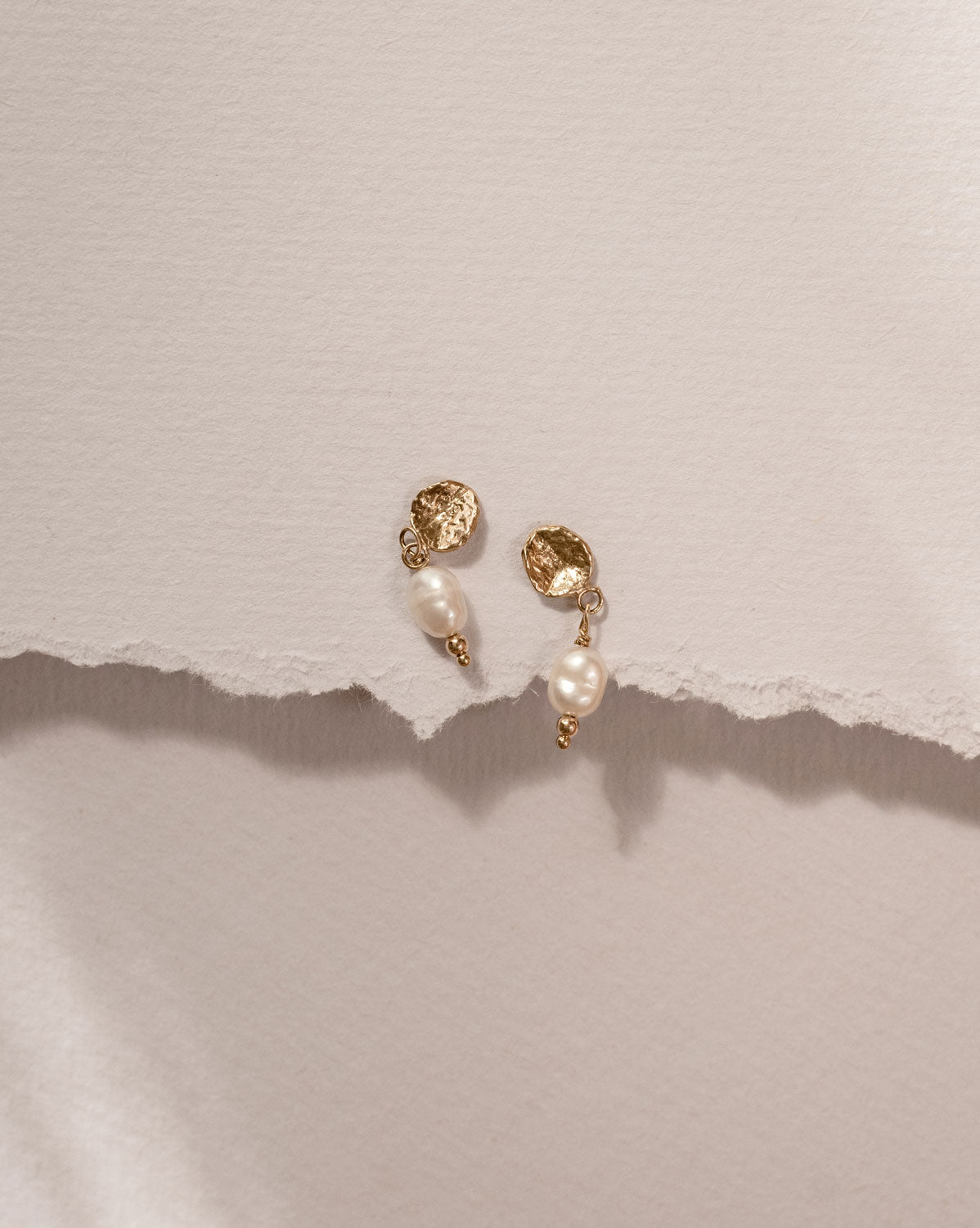 (Pair) Pearl Dew Drop Earrings